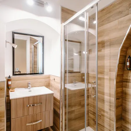 Apartament Maison 21 - Autentico Nel Centro Storico