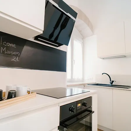 Apartament Maison 21 - Autentico Nel Centro Storico *